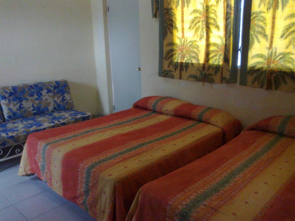 Casa De Huespedes Santa Fe Acapulco Hotel Room photo